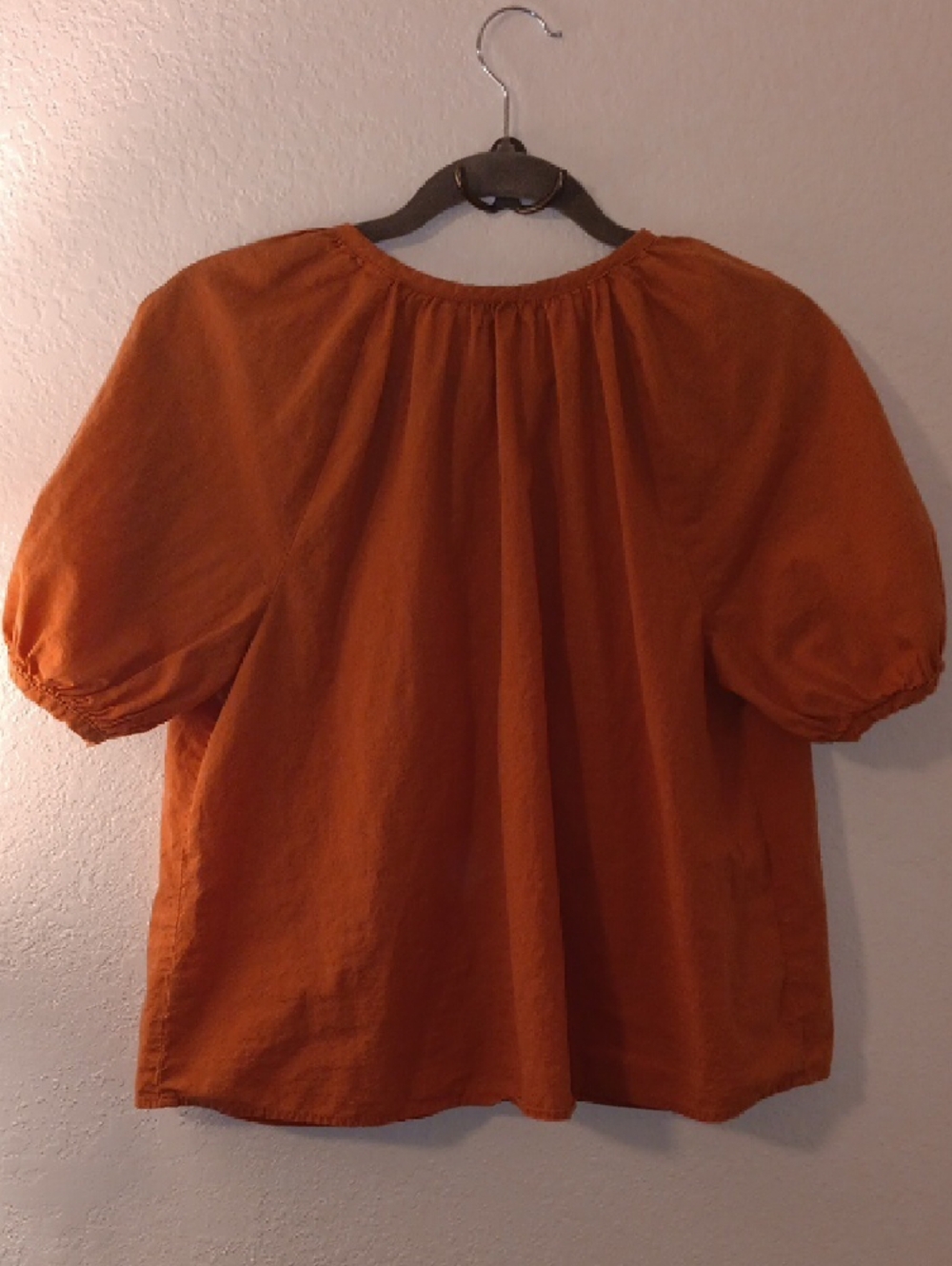 Universal Thread Rust Button-Front Puff Sleeve Blouse - Picture 3 of 7